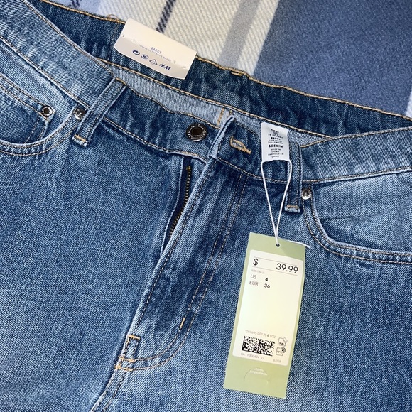 H&M Baggy Lowrise Jeans - Picture 3 of 4